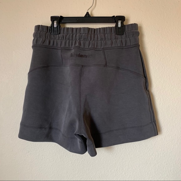 SOLD NWOT lululemon soft ambitions graphite shorts - Picture 4 of 7
